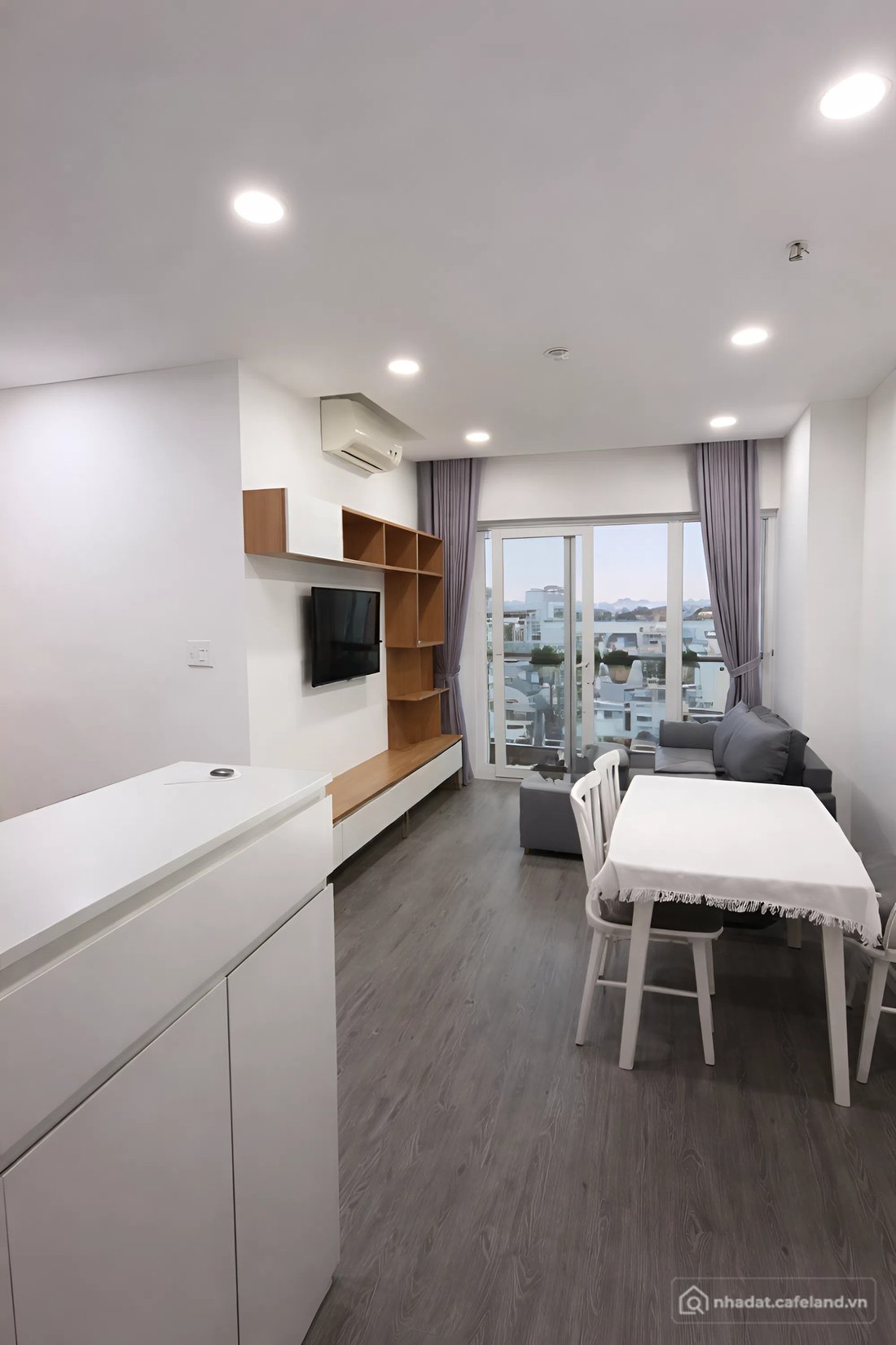 Bán căn hộ chung cư: Bán CĂN GÓC 2PN Xi Grand Court - CÓ BAN CÔNG - SỔ HỒNG RIÊN