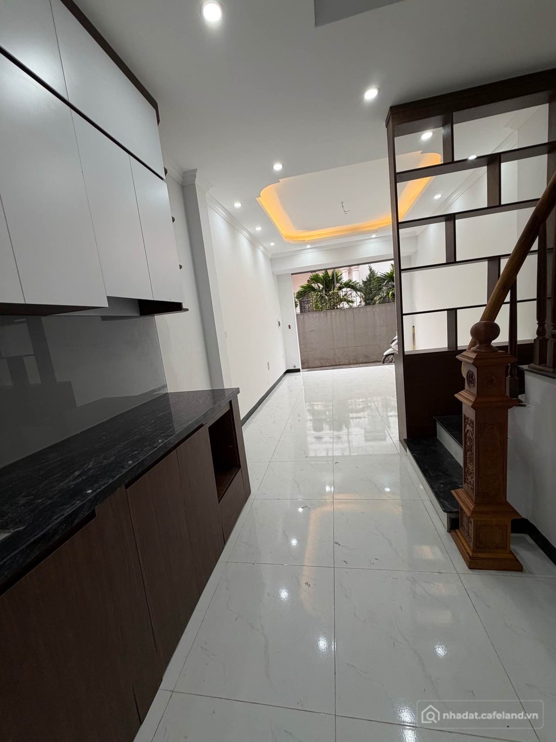 Bán nhà riêng: BÁN NHÀ YÊN VĨNH - SÁT CẠNH HINODE ROYAL PARK - 31M2 - Ô TÔ ĐỖ GẦ