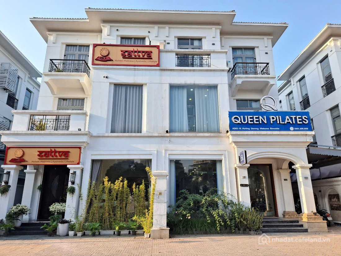 Bán nhà riêng: VINHOME HARMONY BT HƯỚNG DƯƠNG, MẶT PHỐ KINH DOANH VỈA HÈ ĐÁ BÓNG