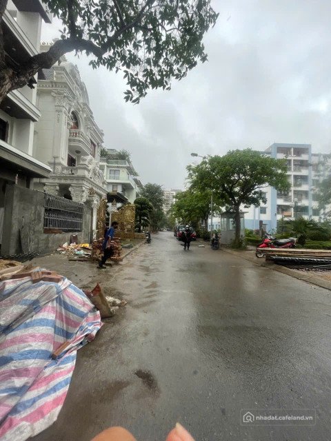 Bán nhà riêng: SIÊU PHẨM BT VIỆT HƯNG - LONG BIÊN - GARA Ô TÔ - THANG MÁY - VIEW