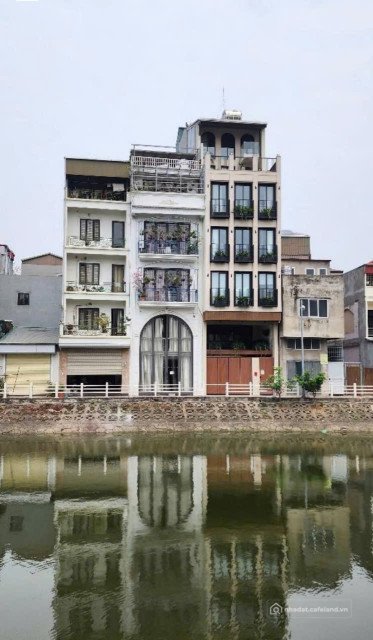 Bán nhà riêng: SIÊU HIẾM! Mặt Hồ Tai Trâu, Ngọc Lâm ô tô tránh view Hồ triệu đô 