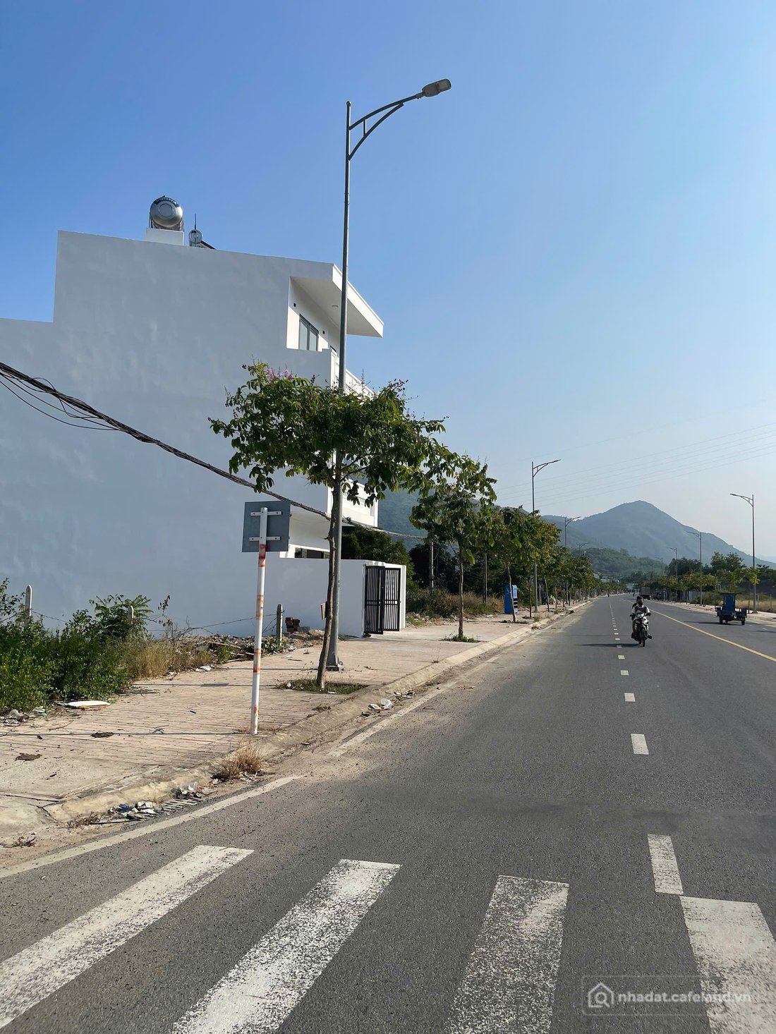Bán đất thổ cư: Bán Đất mặt tiền đường Phong châu Nha Trang ngang 7m