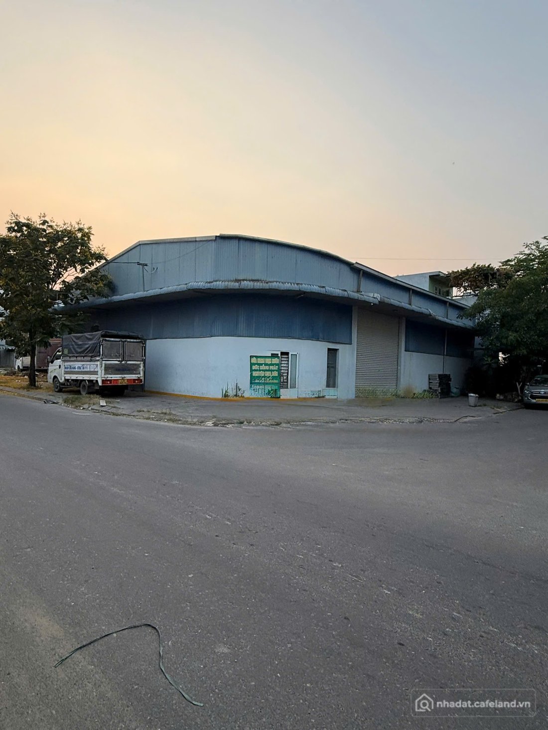 Bán nhà riêng: Bán nhà KHO góc 2 mặt tiền đường Bùi Giáng -Diện tích: 377m2