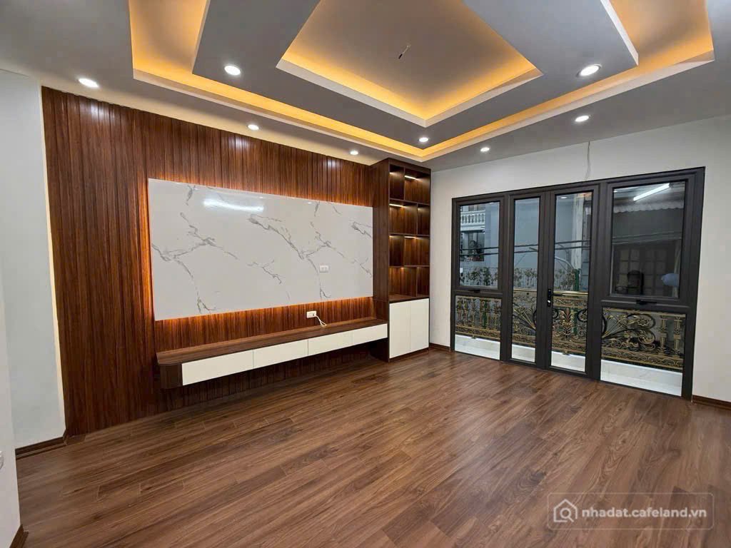 Bán nhà riêng: NHÀ MỚI - THANG MÁY- Ô TÔ QUA NHÀ- 45m2- 5 tầng- 9.6 tỷ- Tân Mai-