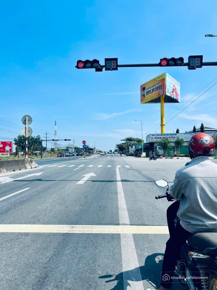 Bán đất thổ cư: Bán vài mảnh vườn giá tốt nhất KV gần đường dẫn Hàm Kiệm - Tiến 