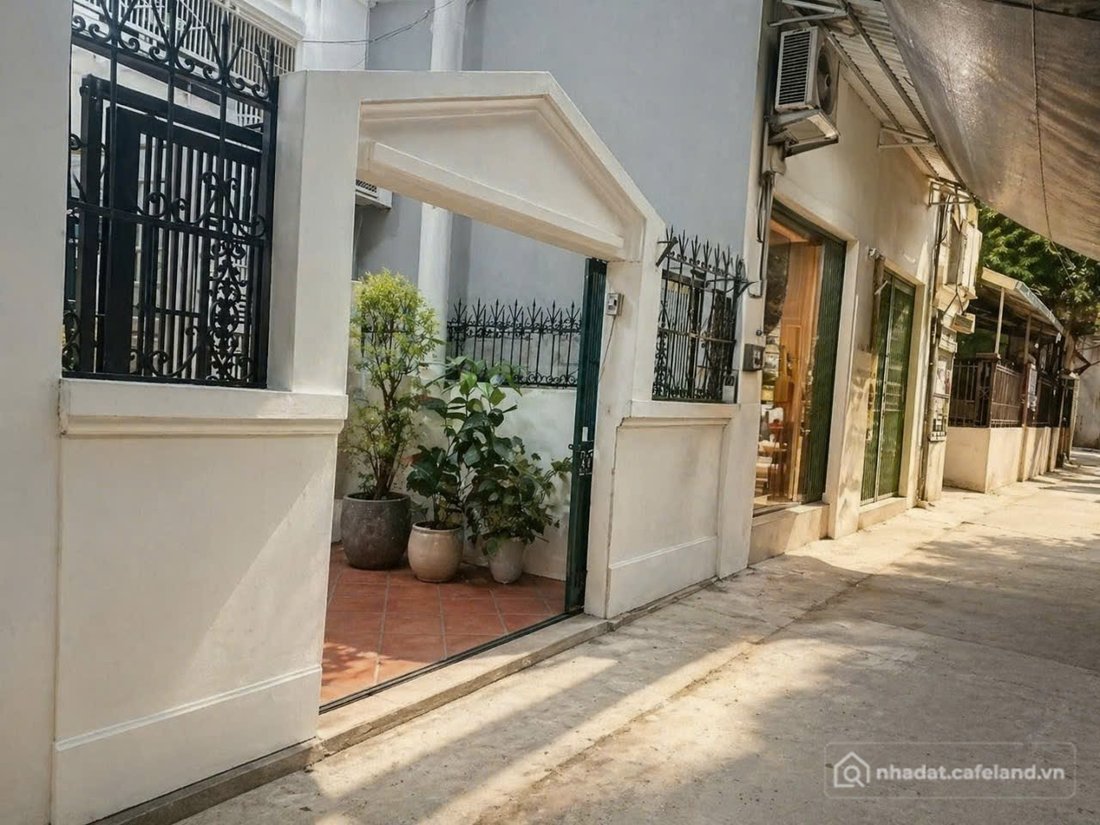 Bán nhà riêng: Bước chân ra hồ điều hòa tận hưởng không khí trong lành mát mẻ gầ