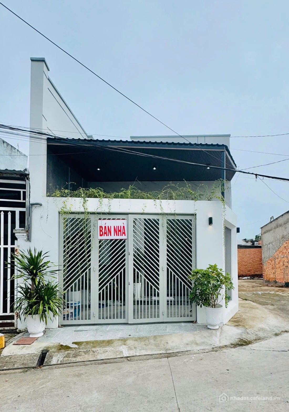 Bán nhà riêng:  Cơ hội sở hữu nhà đất giá mềm trong khu dân cư hiện hữu chỉ 1 t