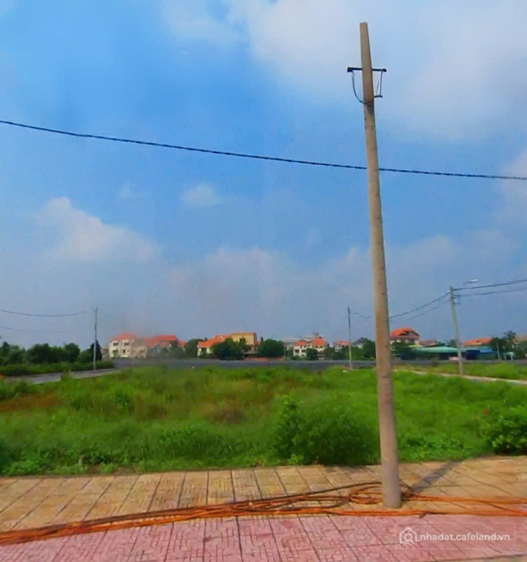 Bán nhà riêng: Bán đất khu dân cư An Phú Đông 13, Q12. Diên tích 70-80m2, đường 