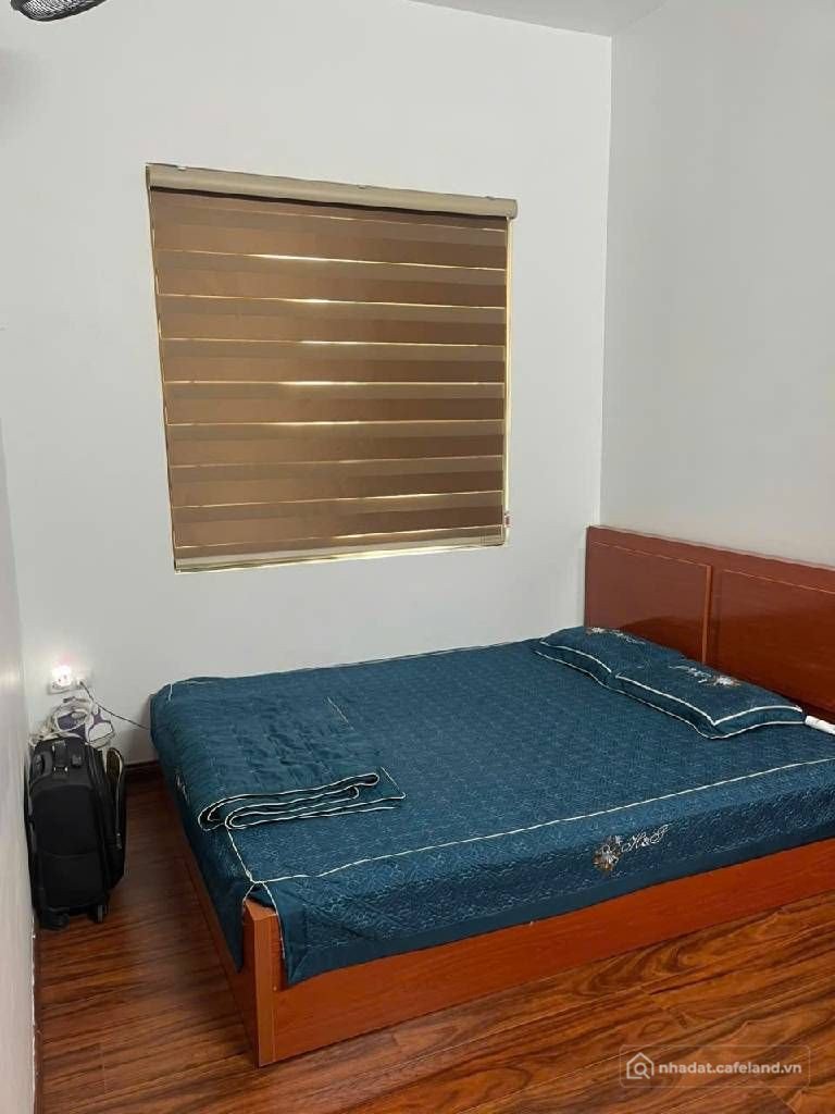 Bán nhà riêng: Chỉ 5 tỷ 90 triệu.Căn hộ chung cư Phùng Hưng sổ đỏ 90m² 2 ngủ 