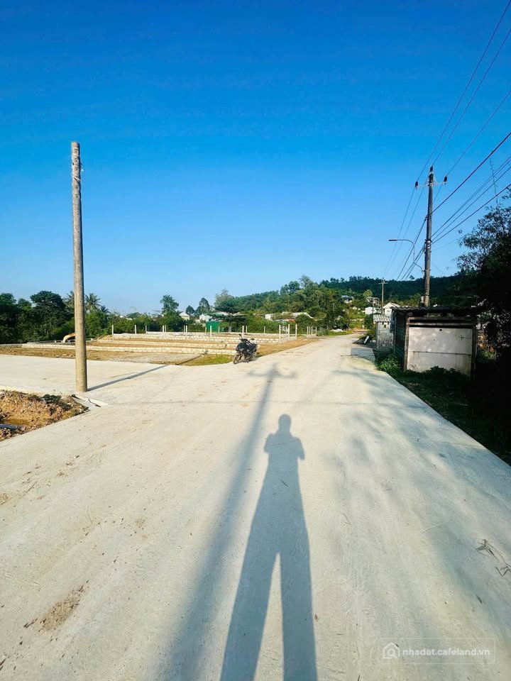 Bán đất thổ cư:  CHỈ CÒN 1 LÔ DUY NHẤT – ĐẤT ĐẸP PHÙNG QUÁN, PHƯỜNG THANH THỦY 