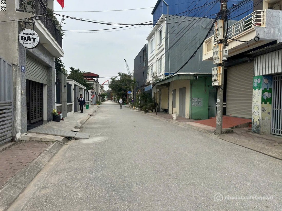 Bán đất thổ cư: Bán đất 86m² full thổ cư ngang 5m giá 3.65 tỷ tại Đường Hải Tiến