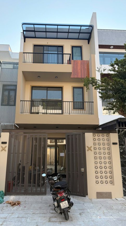 Bán nhà riêng: Chủ cần tiền bán gấp nhà thị trường ngay Thảo Điền, Q.2 7tỷ15 90m