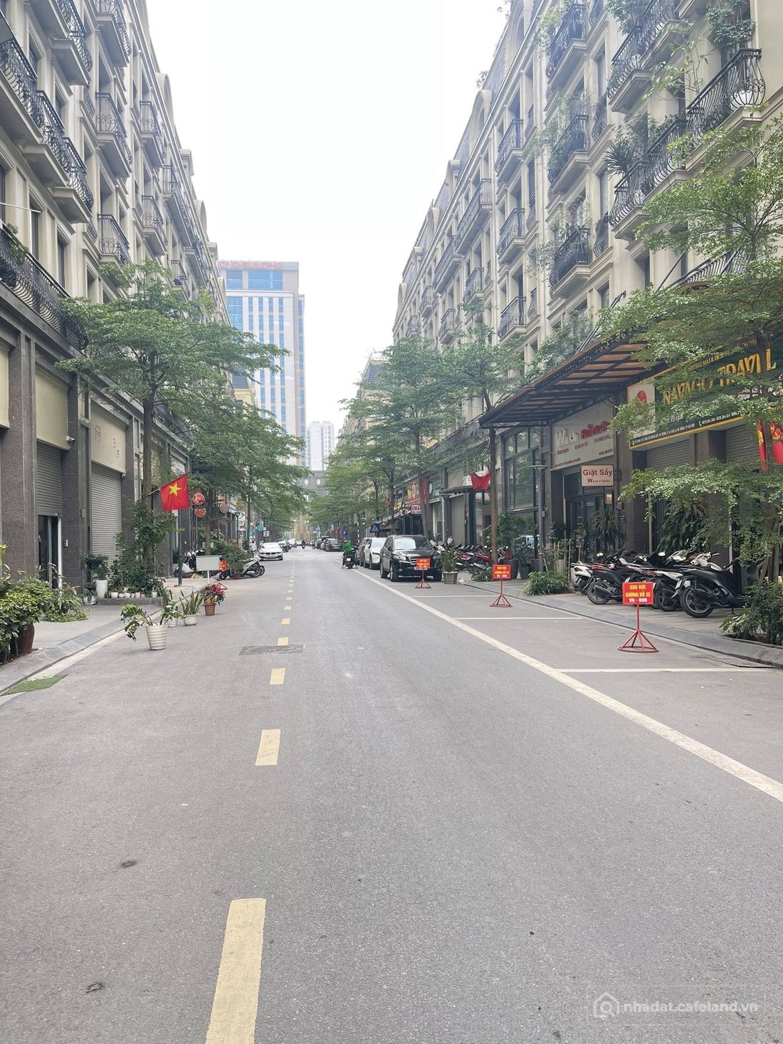 Bán nhà riêng: BÁN NHÀ LIỀN KỀ THE TERRA AN HƯNG. 80M2 - 8 TẦNG. THANG MÁY. MT 8