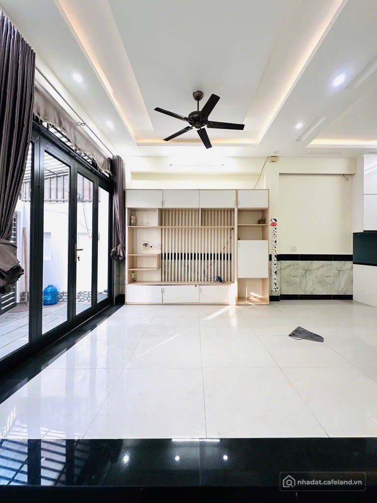 Bán nhà riêng: NHÀ TRẦN XUÂN SOẠN - NGANG LỚN - KHU NHÀ GIÀU