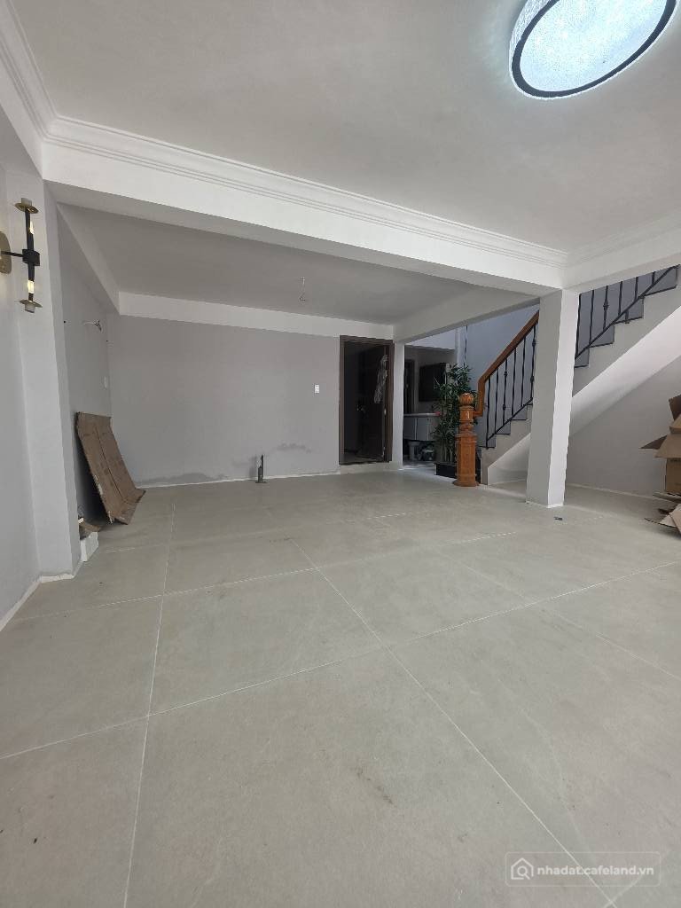 Bán nhà riêng: Bán nhà 2 tầng 53m2 (5.5 x 10), Hẻm xe hơi, Khu Tên Lửa, gần Aeon