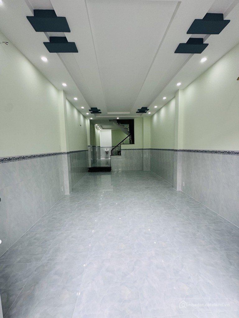 Bán nhà riêng: Bán nhà mới 3 tầng, 64m2, 4x16, đường nhựa 6m xe tải, khu phân lô