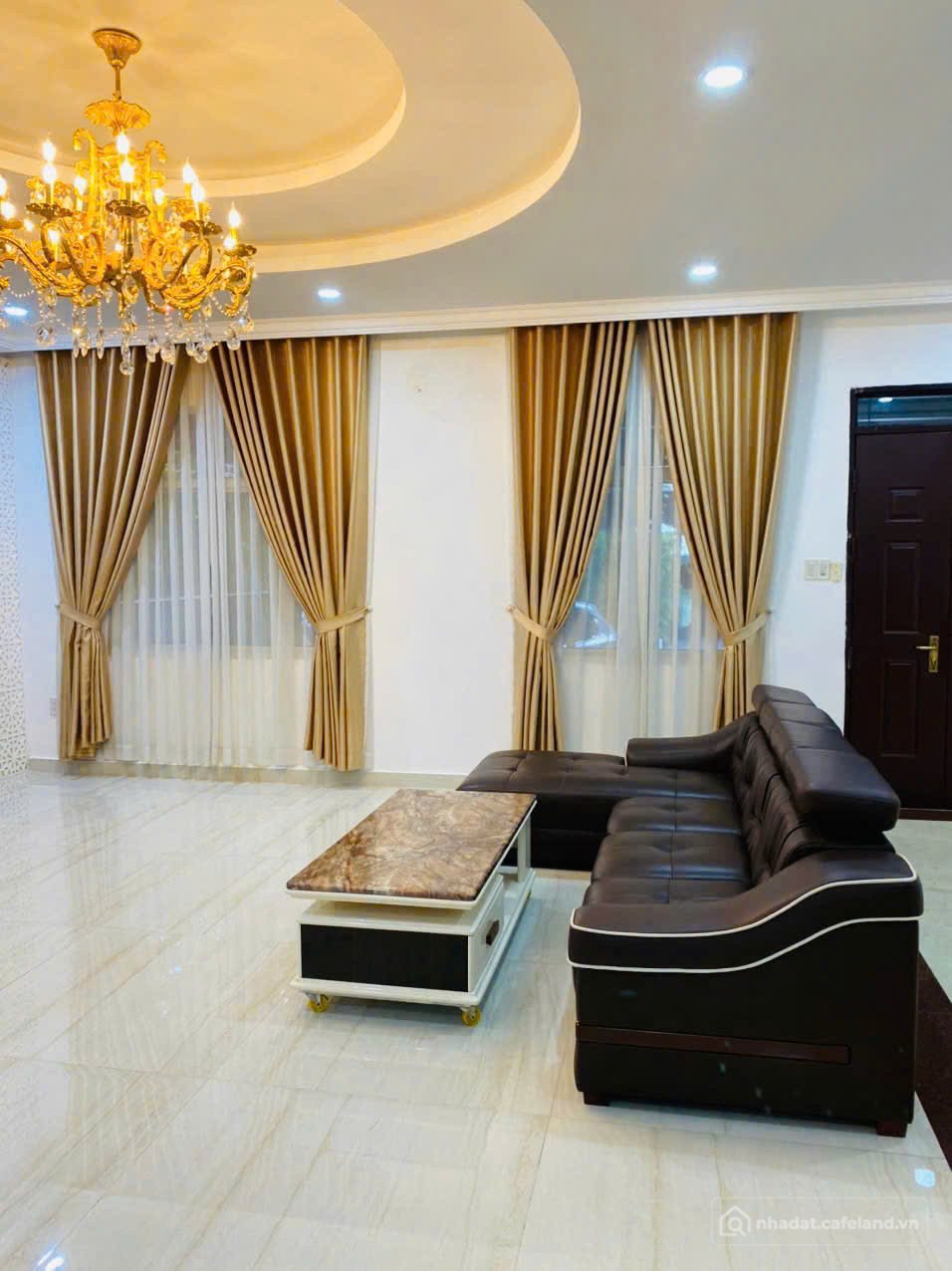 Cho thuê nhà riêng: Cho thuê biệt thự CHATEAU Phú Mỹ Hưng Q7,5PN 8x25 giá 110tr/