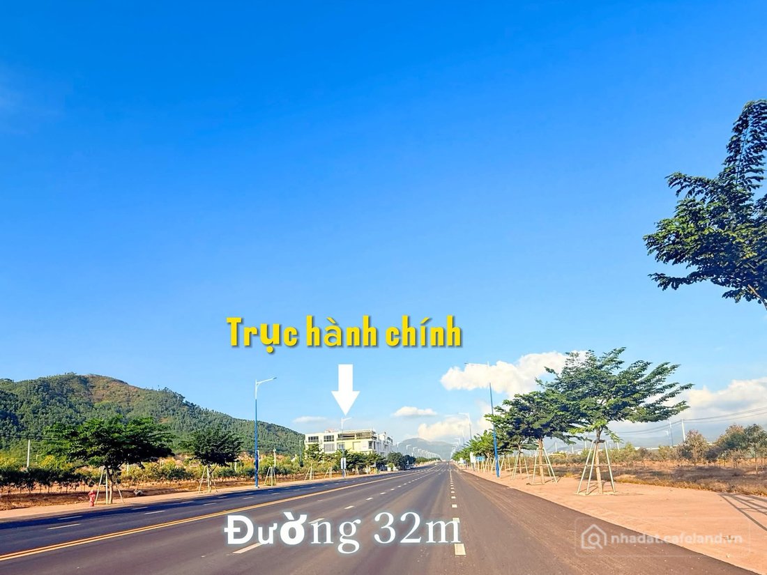 Bán đất thổ cư: Vị trí 200m2 ngang 10 sâu 20 tại BECAMEX VSIP BÌNH ĐỊNH giá chỉ 