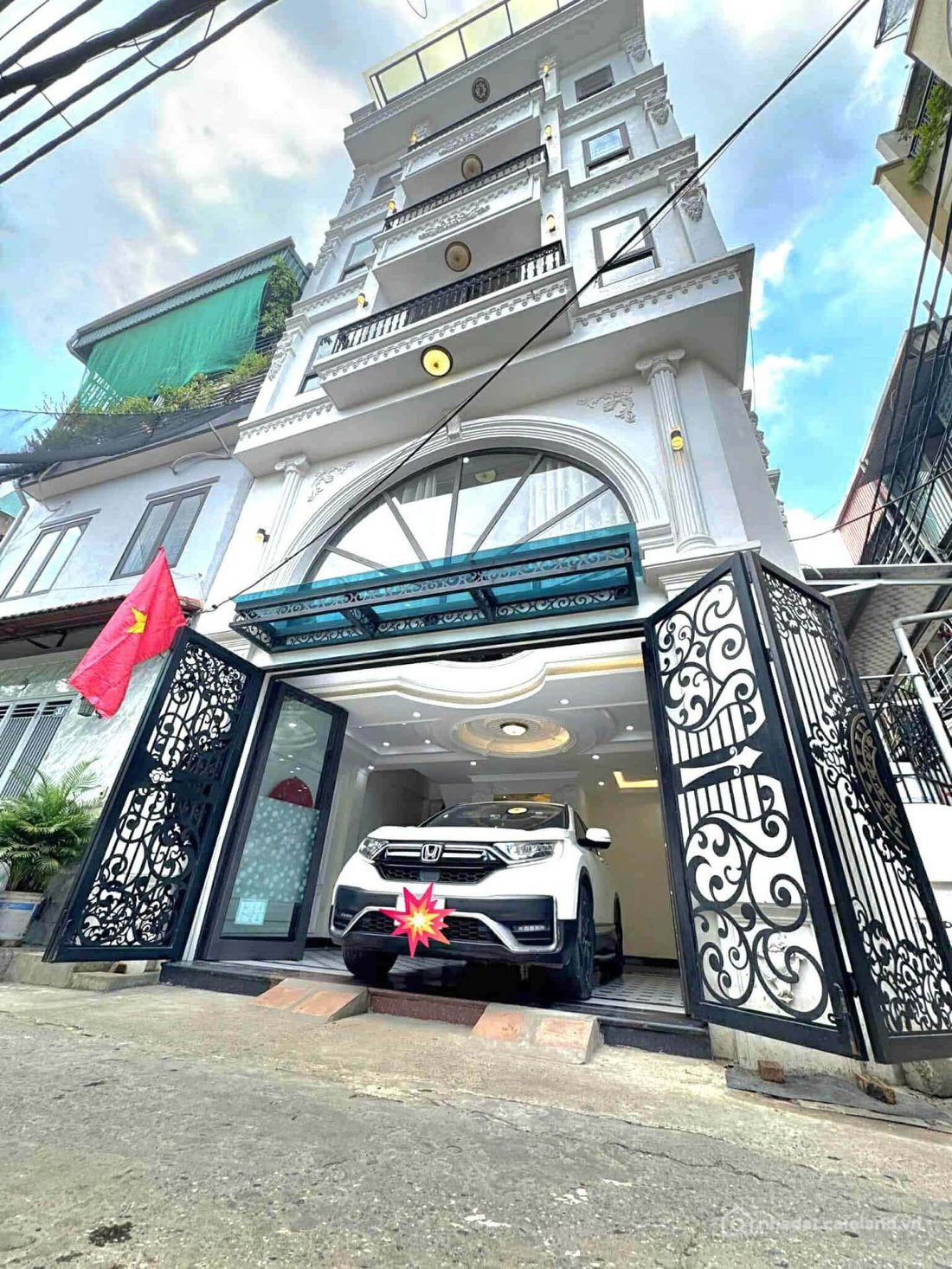 Bán nhà riêng: Phân lô Tân Mai, Hoàng Mai, một nhà ra phố, 6 tầng thang máy, ô t