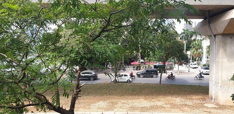 Bán nhà riêng: Bán nhà 50m² full thổ cư ngang 4,8m giá 29.5 tỷ tại Đường Hoàng C
