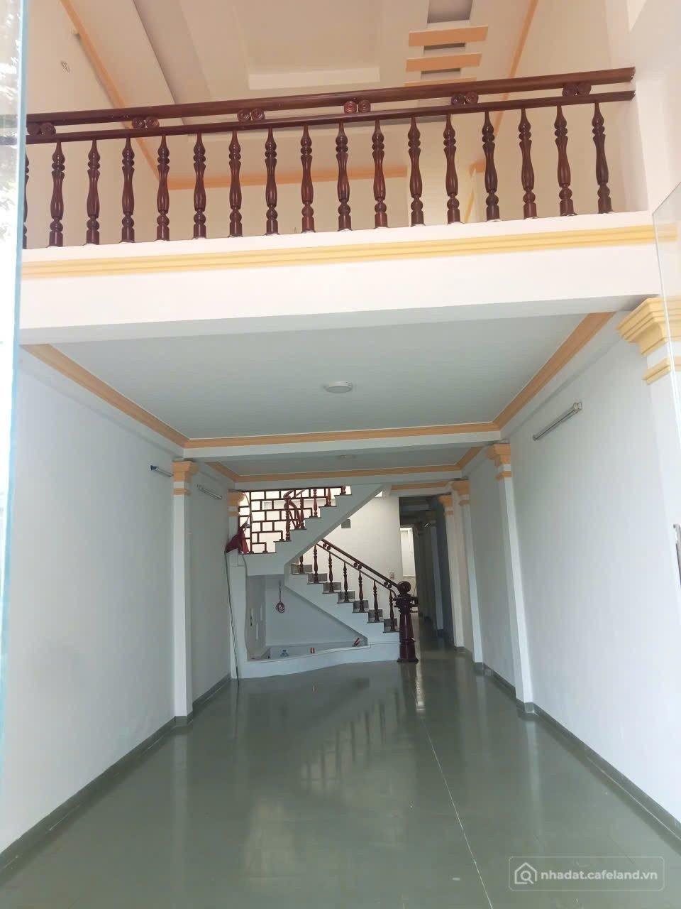Bán nhà riêng:  Bán nhà mê lửng mặt tiền kinh doanh Nguyễn Văn Cừ, P. Tân Lập, 
