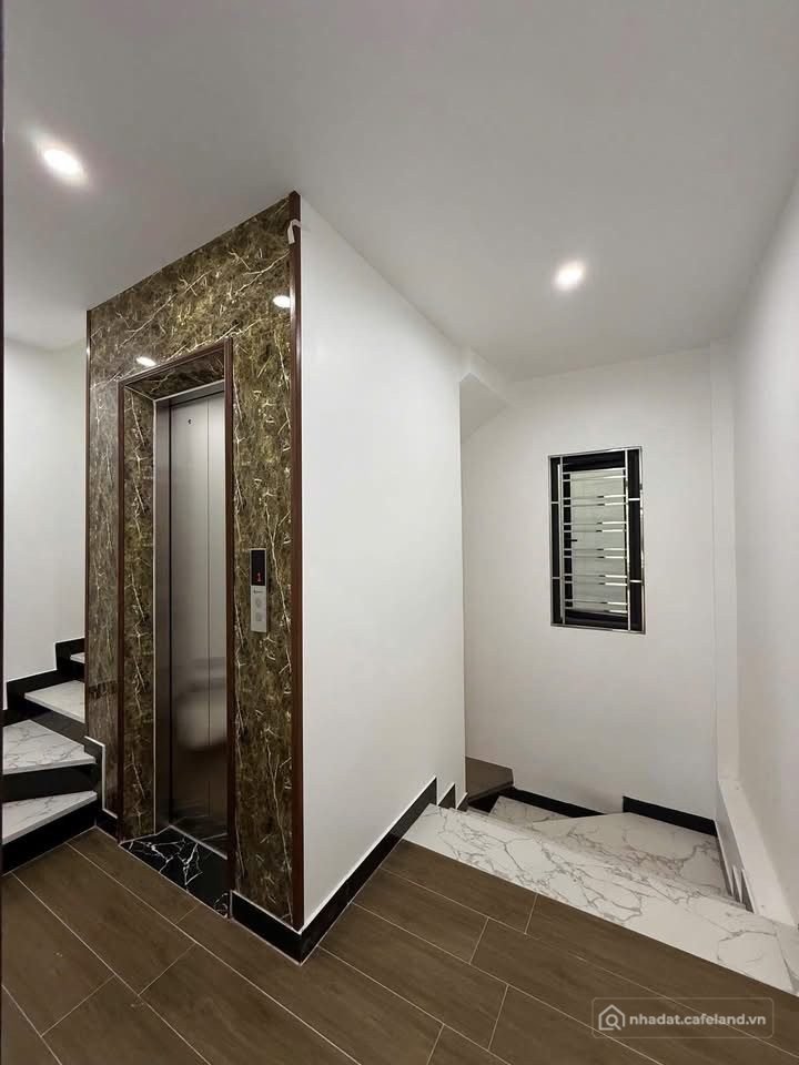 Bán nhà riêng:  NHÀ 5 TẦNG THANG MÁY – KHU TĐC VINHOMES RIVERSIDE HỒNG BÀNG 