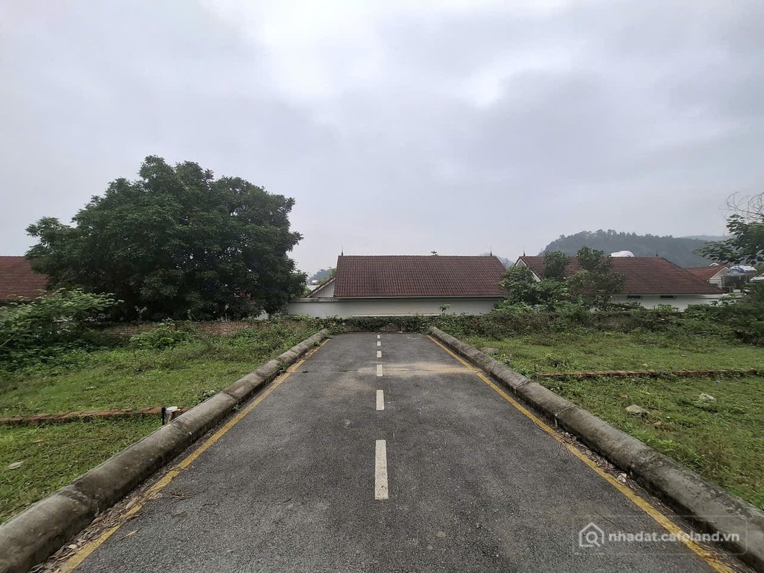 Bán đất thổ cư: Bán đất Yên Xuân cạnh Xanh Villas – cách ĐHQG Hà Nội 300m – 200m