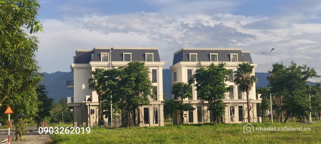 Bán đất thổ cư: Bán lô đất 123m2 mặt tiền 6m ngay cổng Centreville Lương Sơn