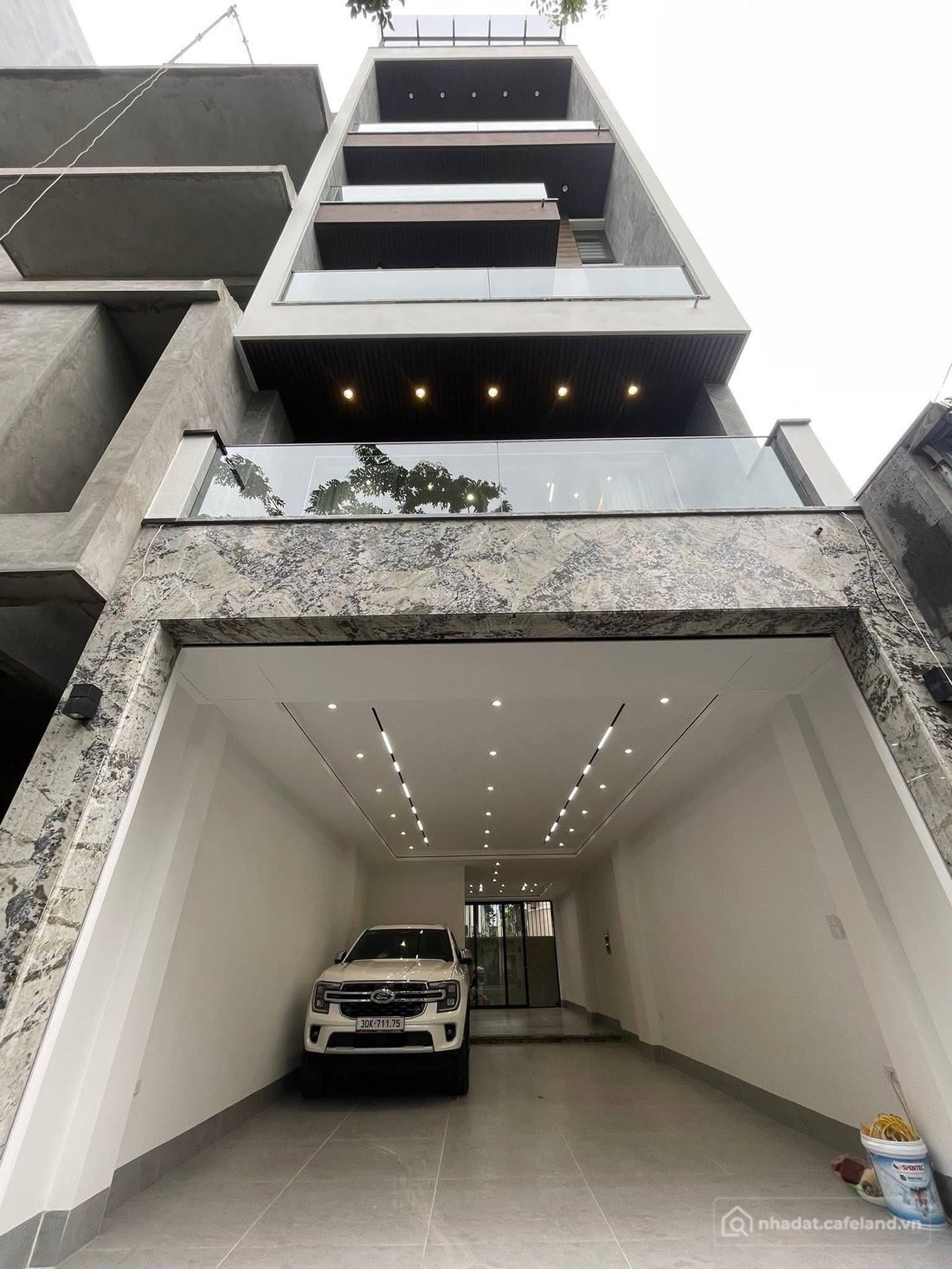 Bán nhà riêng: Phân lô khu đô thị tây nam linh đàm, 6 tầng thang máy, ô tô vào n