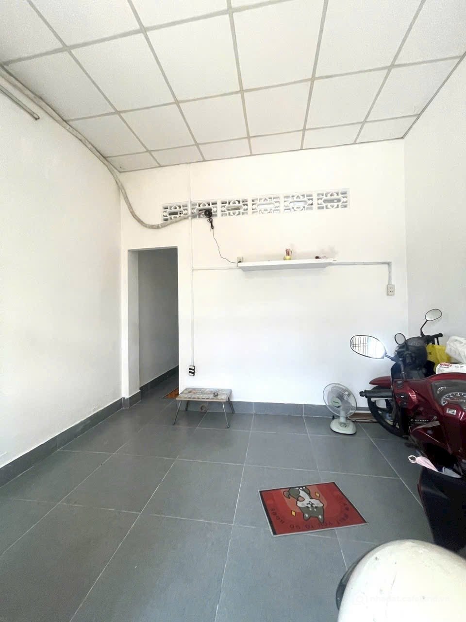 Bán nhà riêng: Nhà C4 4tỷ4 phường Linh Trung- hẻm đường số 7 . 48m đất . Sổ riên