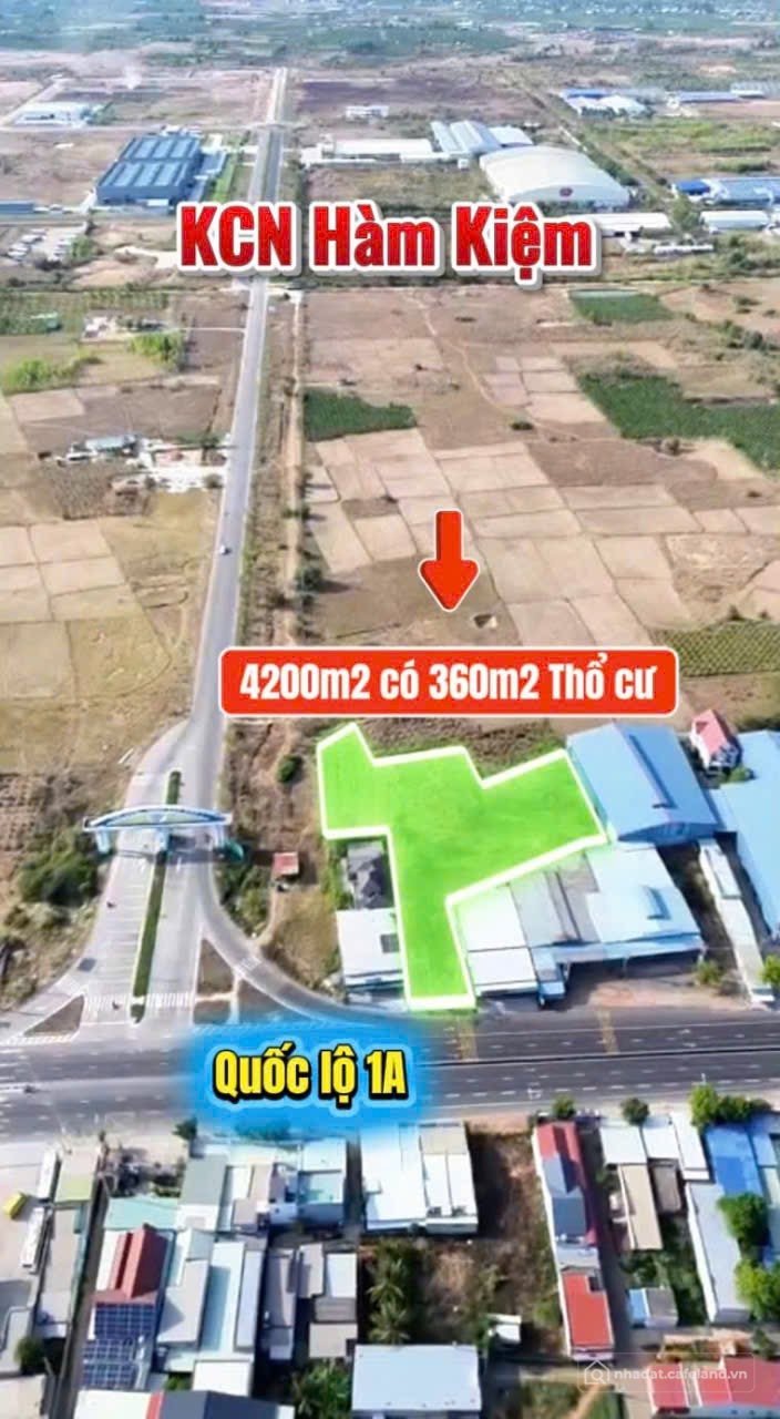Bán đất thổ cư: Bán đất MT QL1A xã Hàm Kiệm HTN giá 1tr600/m2 còn TL