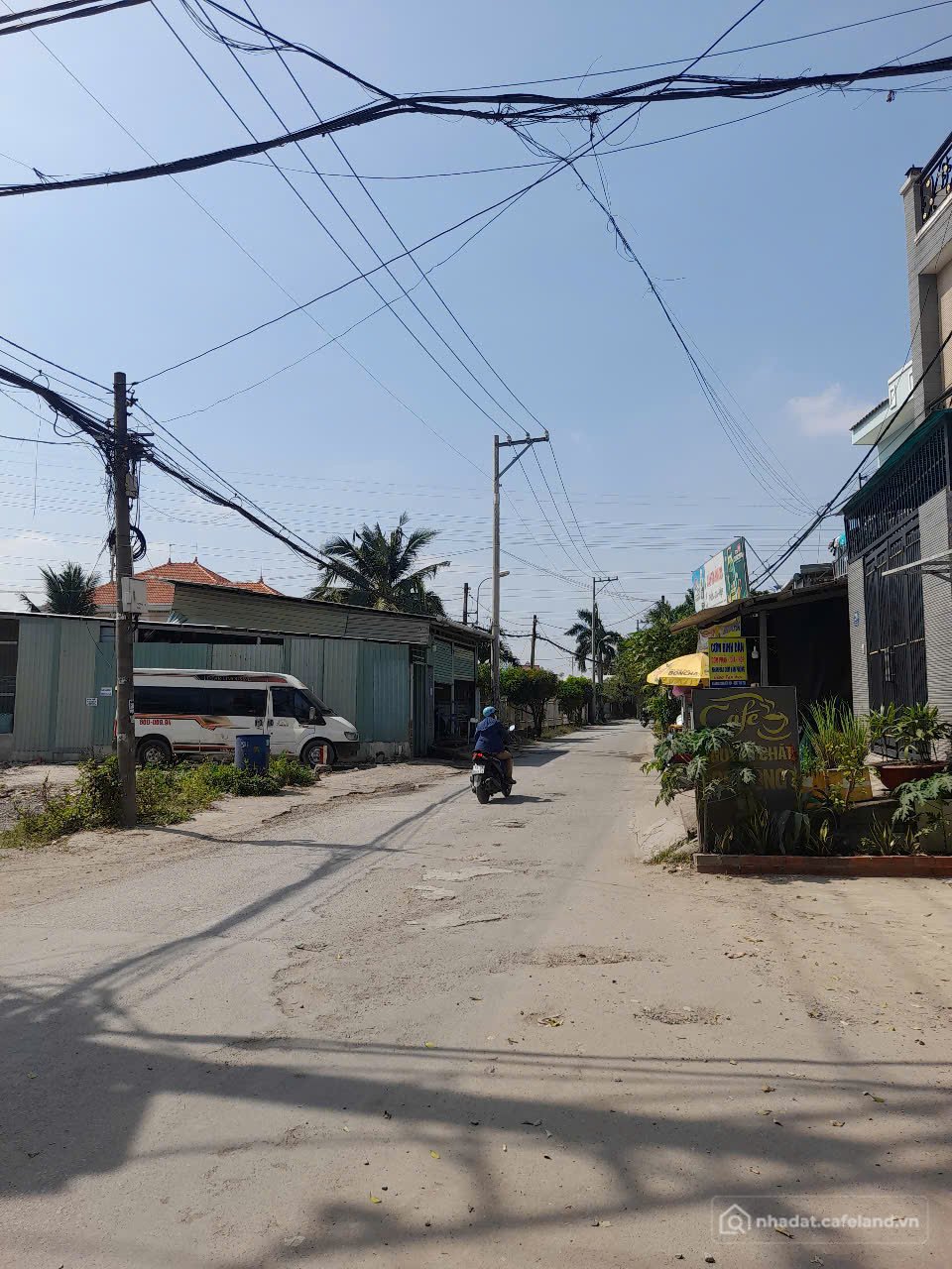 Bán đất thổ cư: Bán đất mặt tiền An Phú Đông 3 Quận 12 gần Bệnh Viện Hồng Đức 2 