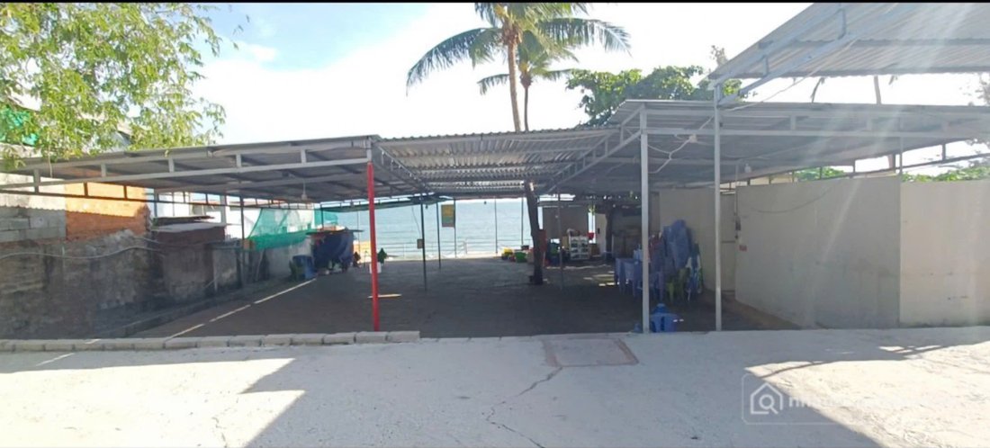 Bán đất thổ cư: Bán 760m2 có 500m2 tmdv giáp biển Hòn Rơm, khu du lịch tập trung