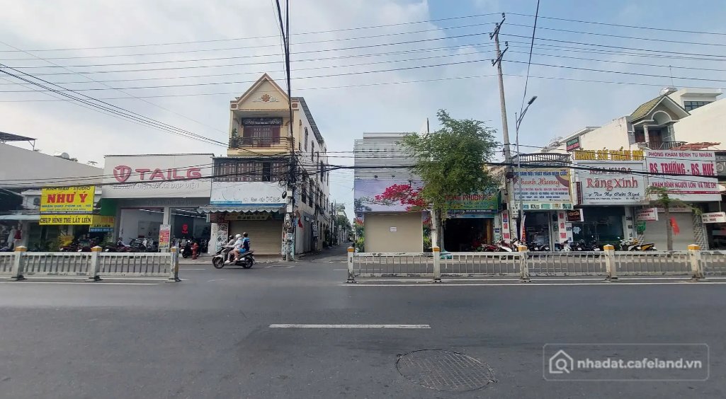 Cho thuê mặt bằng:  VIP - CHO THUÊ MẶT BẰNG TRỆT MẶT TIỀN ĐƯỜNG 30/4 (P11) – TR
