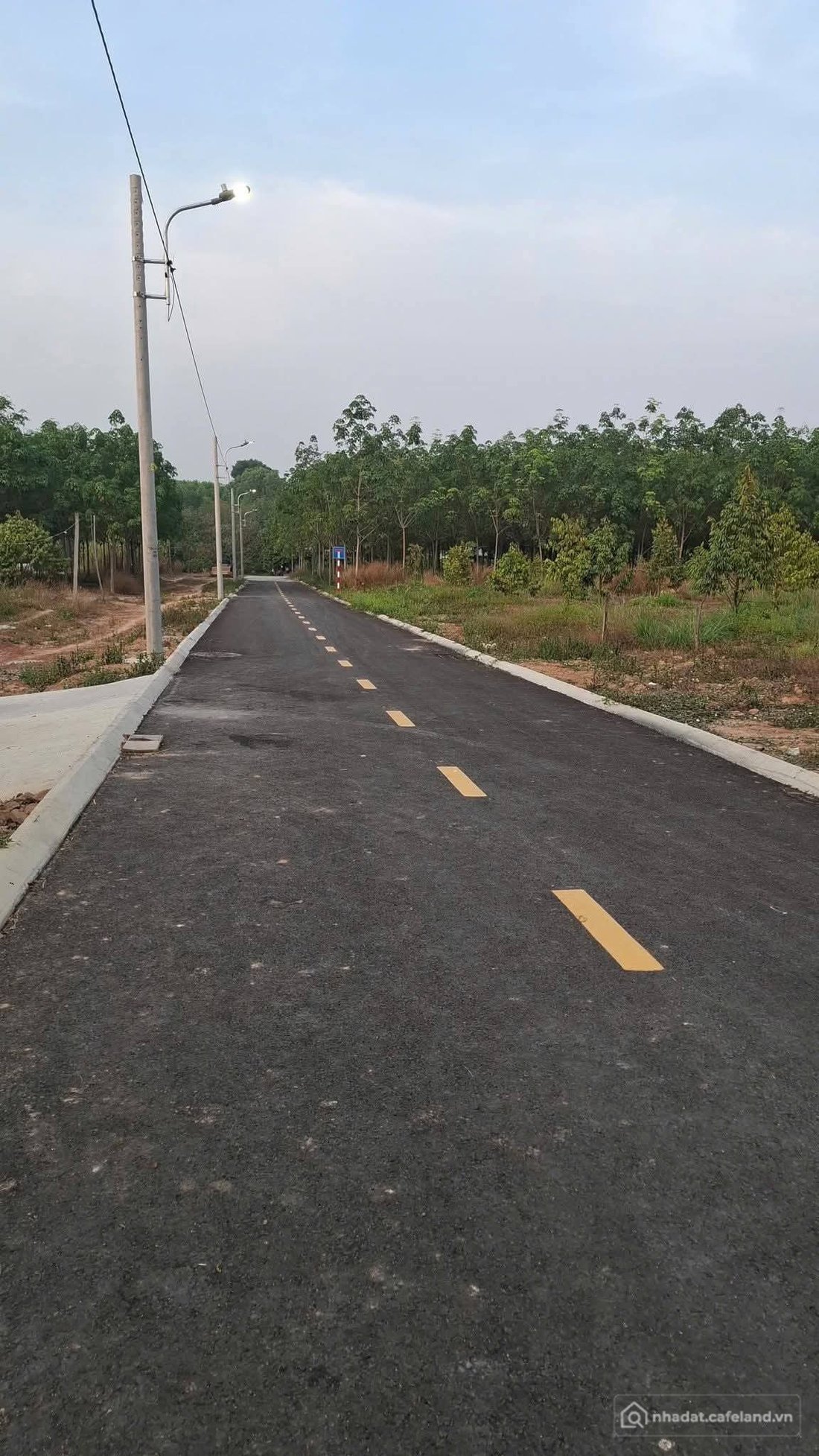 Bán đất thổ cư: Bán đất gần Khu công nghiệp Minh Hưng 3, Giá 250t, diện tích 225