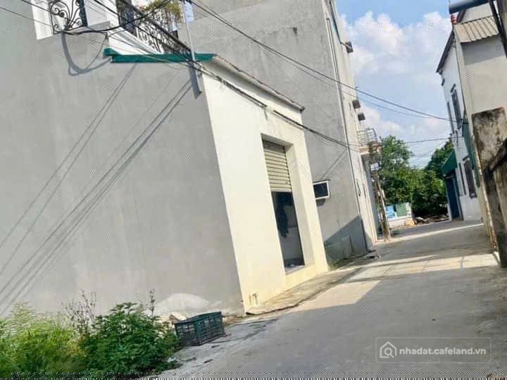 Bán đất thổ cư: " LÔ GÓC NỞ HẬU – ĐƯỜNG RỘNG – GẦN KCN THĂNG LONG 2   Vị trí 