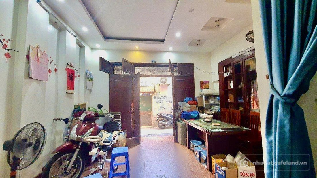 Bán nhà riêng: Bán Nhà Phạm Văn Đồng Phường Nghĩa Đô Đối Diện TTTM Mega Market. 