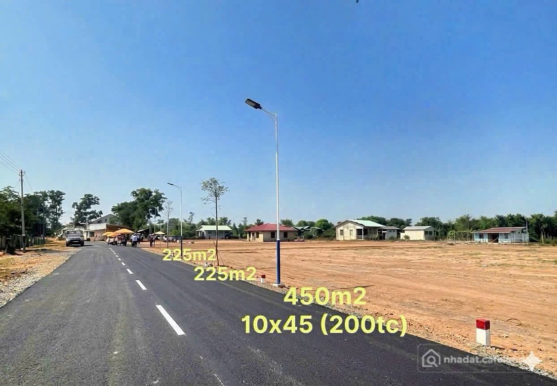 Bán đất thổ cư: Gia đình bán gấp lô đất Chơn Thành, gần khu công nghiệp Minh Hưn