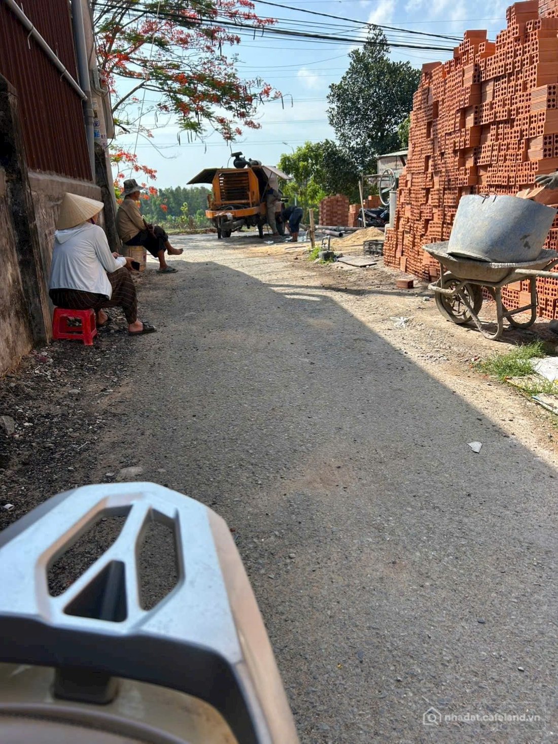 Bán đất thổ cư: CÓ TIỀN CHƯA CHẮC MUA ĐƯỢC VÌ QUÁ HIẾM - ĐẤT VIEW CÔNG VIÊN LÀNG