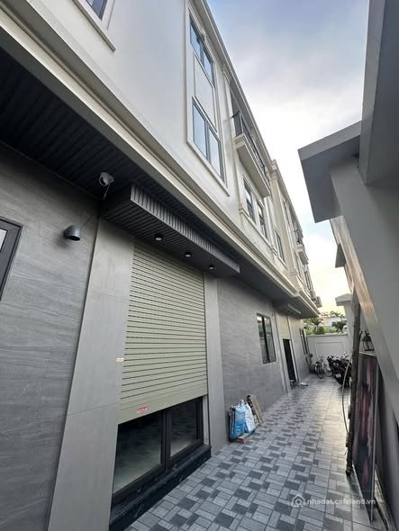 Bán nhà riêng: Nhà 3 tầng tại xóm 3 Vĩnh Khê - An Đồng - An Dương. Ngõ rộng 2,6m