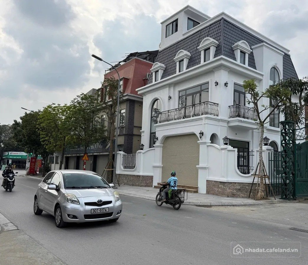 Bán nhà riêng:  BÁN BIỆT THỰ LÔ GÓC VĂN KHÊ – 181M2 – MT 15M – FULL NỘI THẤT VI