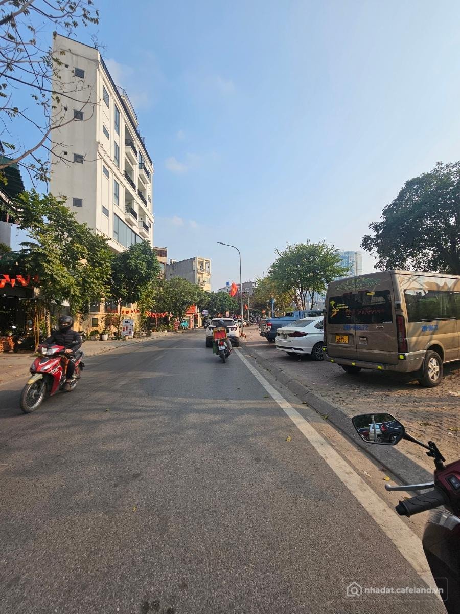 Bán đất thổ cư: BÁN ĐẤT PHỐ NGỌC THỤY LONG BIÊN 35.5 TỶ 180M2 MT 9M Ô TÔ KINH DO
