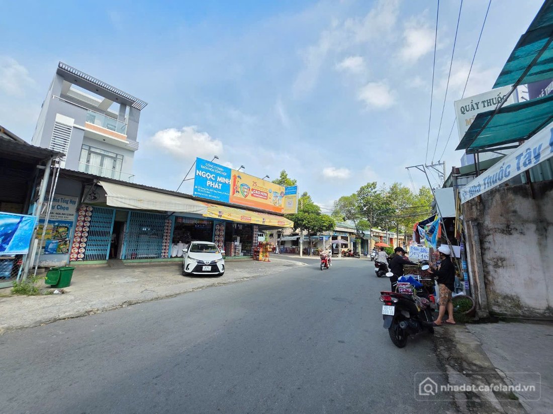 Bán nhà riêng: Bán nhà Cấp 4, ngay trong khu dân cư Hiệp Thành 1. - DT: 5x15m, f