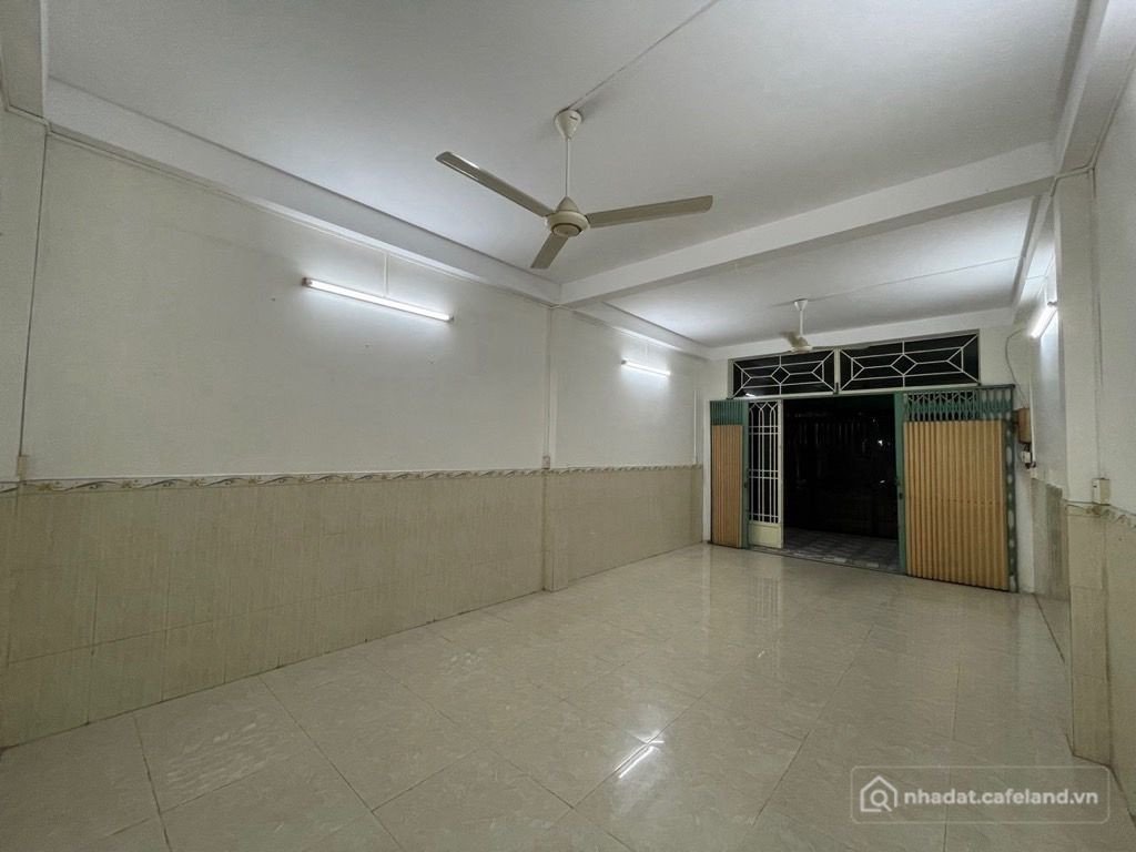 Bán nhà riêng: Bán nhà 168m² 6×28m² giá 18.5 tỷ Phường Phú Thạnh