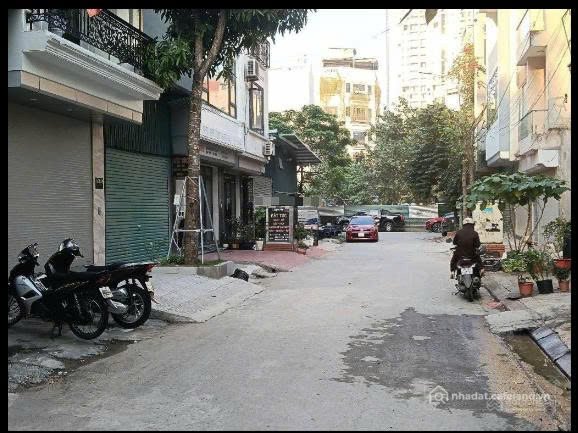 Bán đất thổ cư: Giảm sâu chỉ trên 14 tỷ lô đất Vạn Phúc mặt tiền 4,58m vỉ hè 2m 