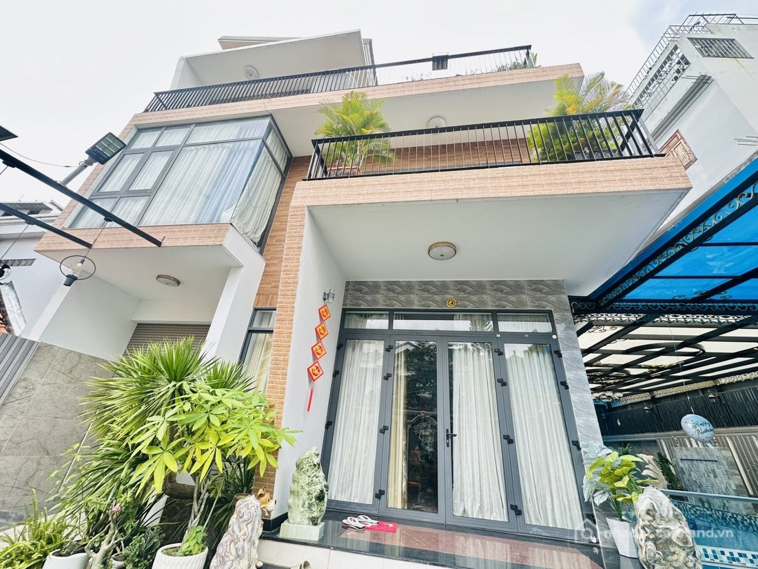 Bán nhà riêng: BÁN NHÀ ĐƯỜNG XUÂN THUỶ, THẢO ĐIỀN - 340m2 - GIÁ 105 TỶ TL