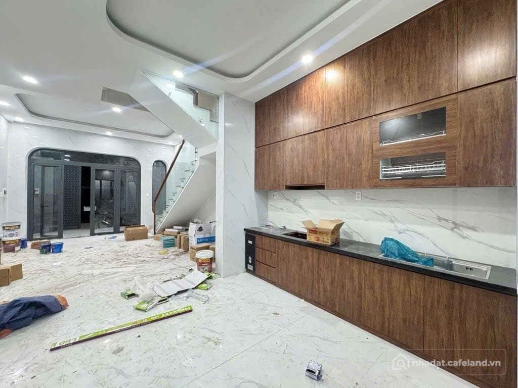 Bán nhà riêng: Nhà Mới 4 Tầng Long Bình Quận 9 Gần Vinhomes Grand Park – 62m² – 