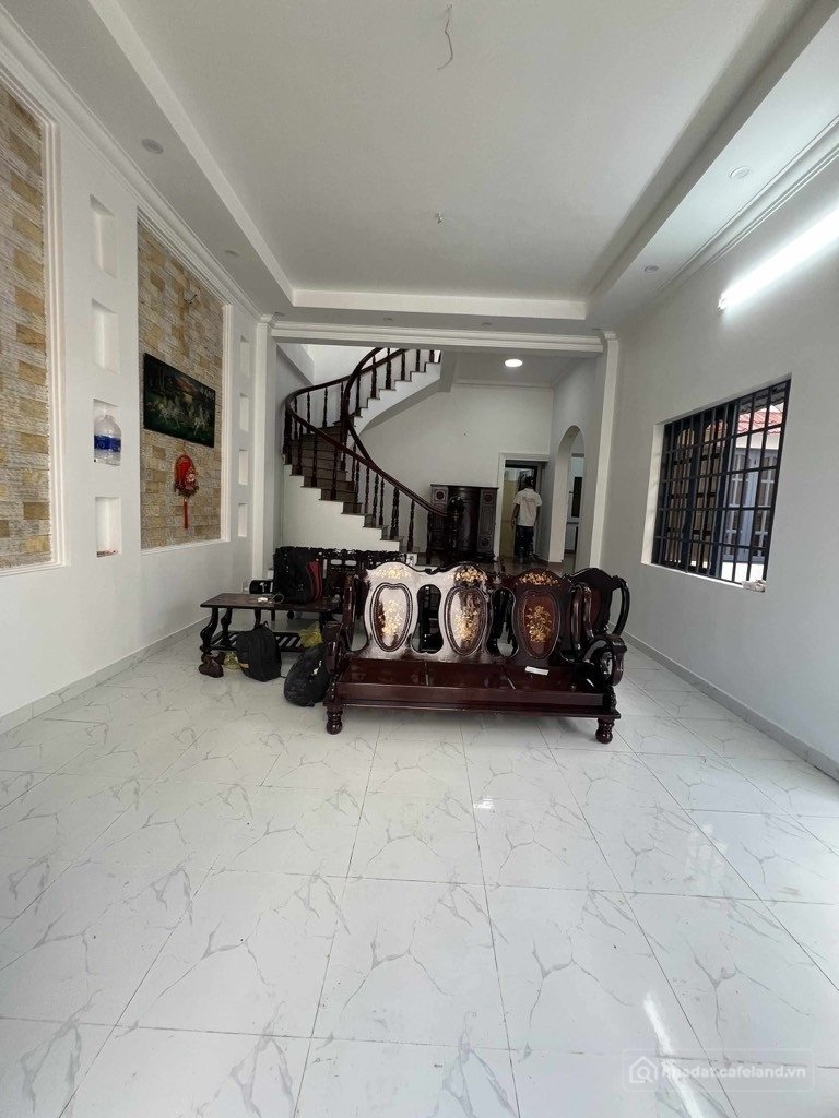 Bán nhà riêng: [O2349] Biệt Thự Vườn 240M2 Ngay Lõi An Phú Đông Giá Chưa Đến 7 T