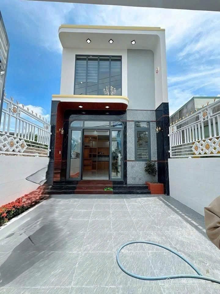 Bán nhà riêng: GÁC LỬNG CUỐI ĐƯỜNG ĐỒNG KHỞI BIÊN HOÀ GIÁ 1TỶ8