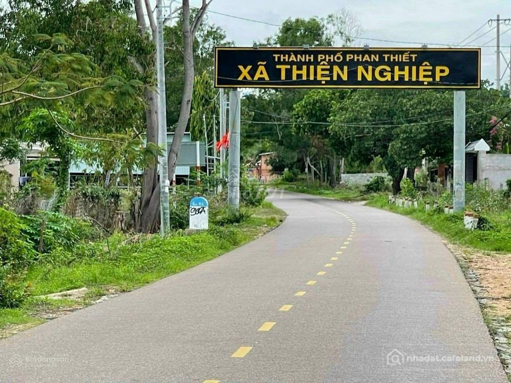 Bán đất thổ cư: Bán đất 1400m² giá 6 tỷ tại Xã Thiện Nghiệp Thành phố Phan Thiết